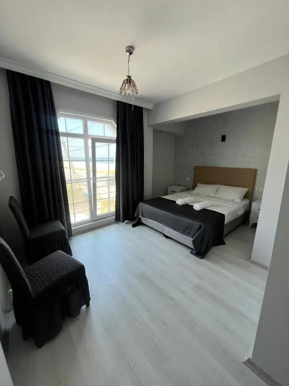 Holiday Beach Hotel Arnavutkoy