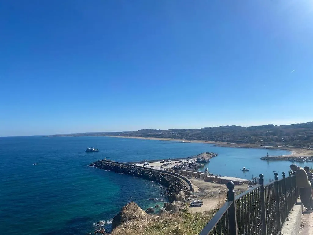 Holiday Beach Hotel Arnavutkoy